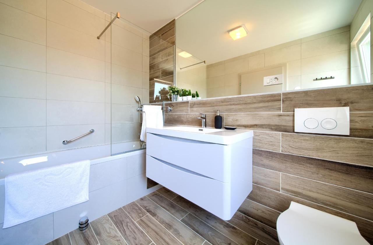 Apartma Vista Deluxe *